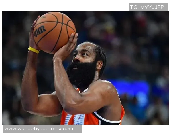 马克西拼尽全力独自抗衡双加时创下52分钟新纪录超越哈登成为本赛季联盟第一