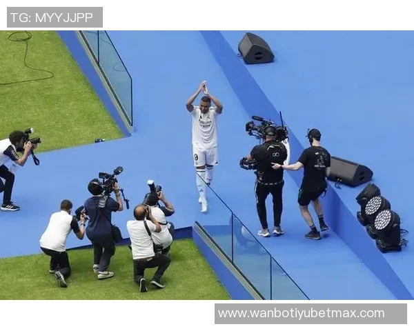 姆巴耶宣布更换经纪人将加入姆巴佩团队开启新篇章