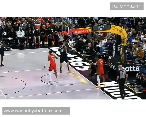 阿门汤普森分享投篮心得：面对防守勇于尝试中投和抛投的训练之路